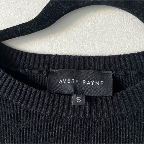 Avery Rayne - Kyna Contrast Velvet Puff Sleeve Round Neck Sweater - Picture 2 of 9